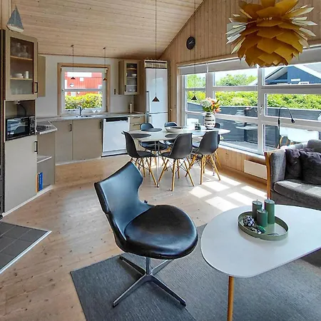 Nice Home In Hemmet With Wifi *