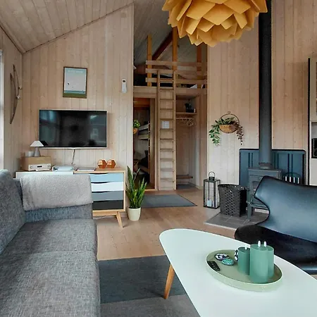 Dom wakacyjny Nice Home In Hemmet With Wifi *